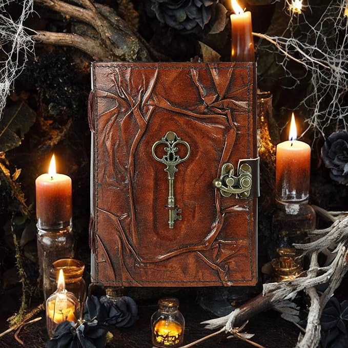 Leather Vintage Journal Retro Travel Diary an Exclusive Handmade Paper Notebook with Key Leather Bound Journal Vintage Journal for Man and Women (The Key