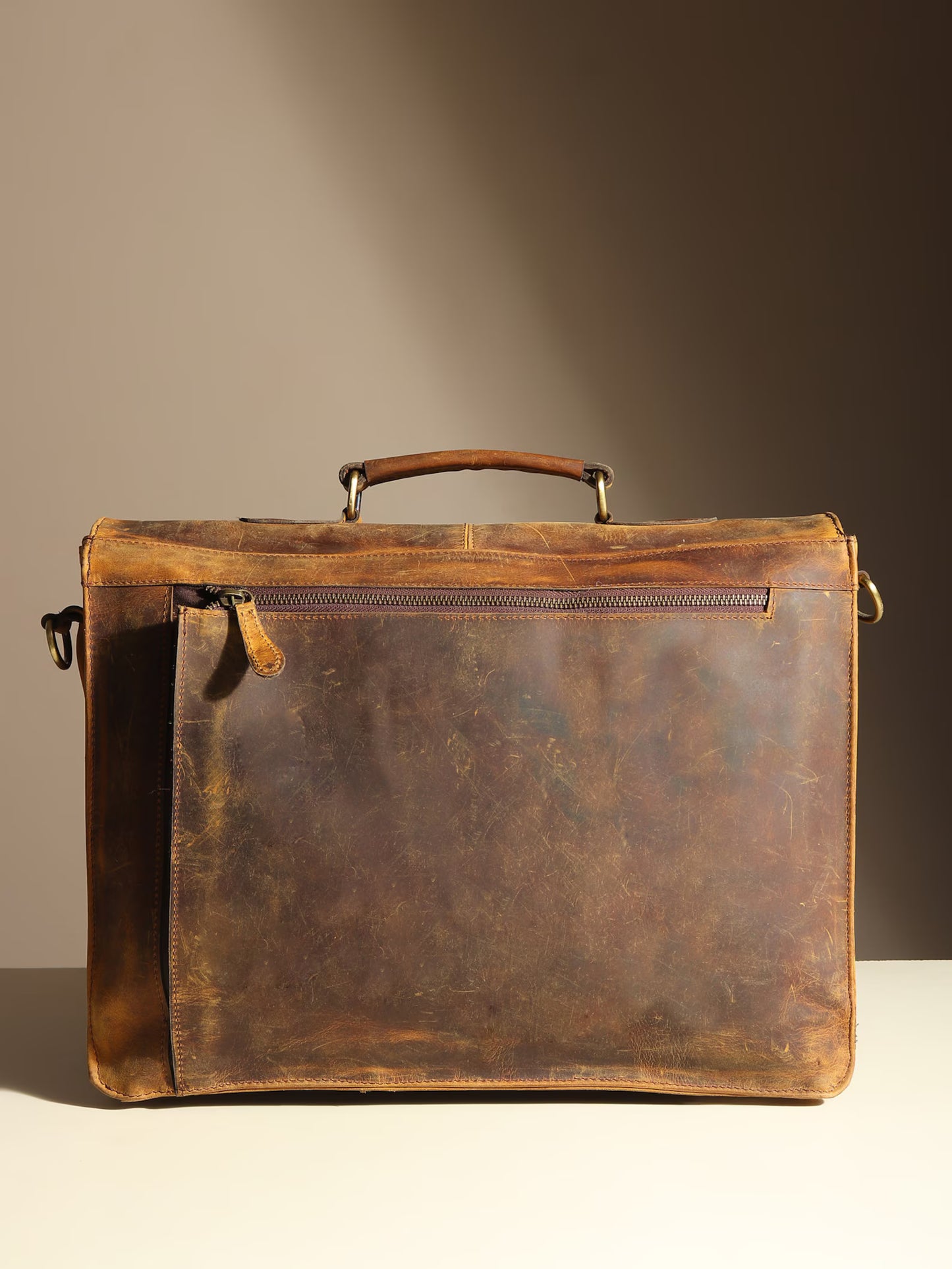 The Prastara Handmade Full-Grain Leather Laptop Bag
