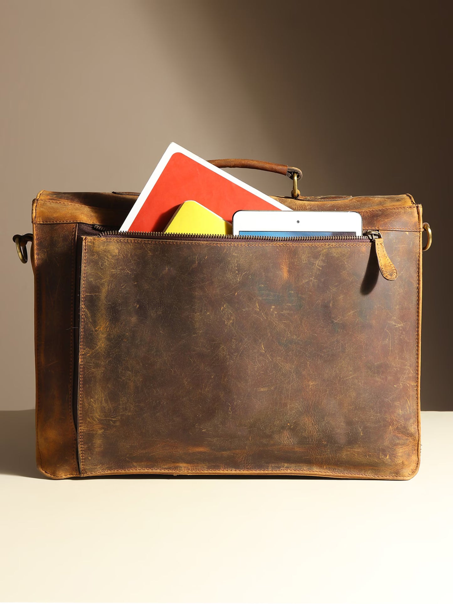 The Prastara Handmade Full-Grain Leather Laptop Bag