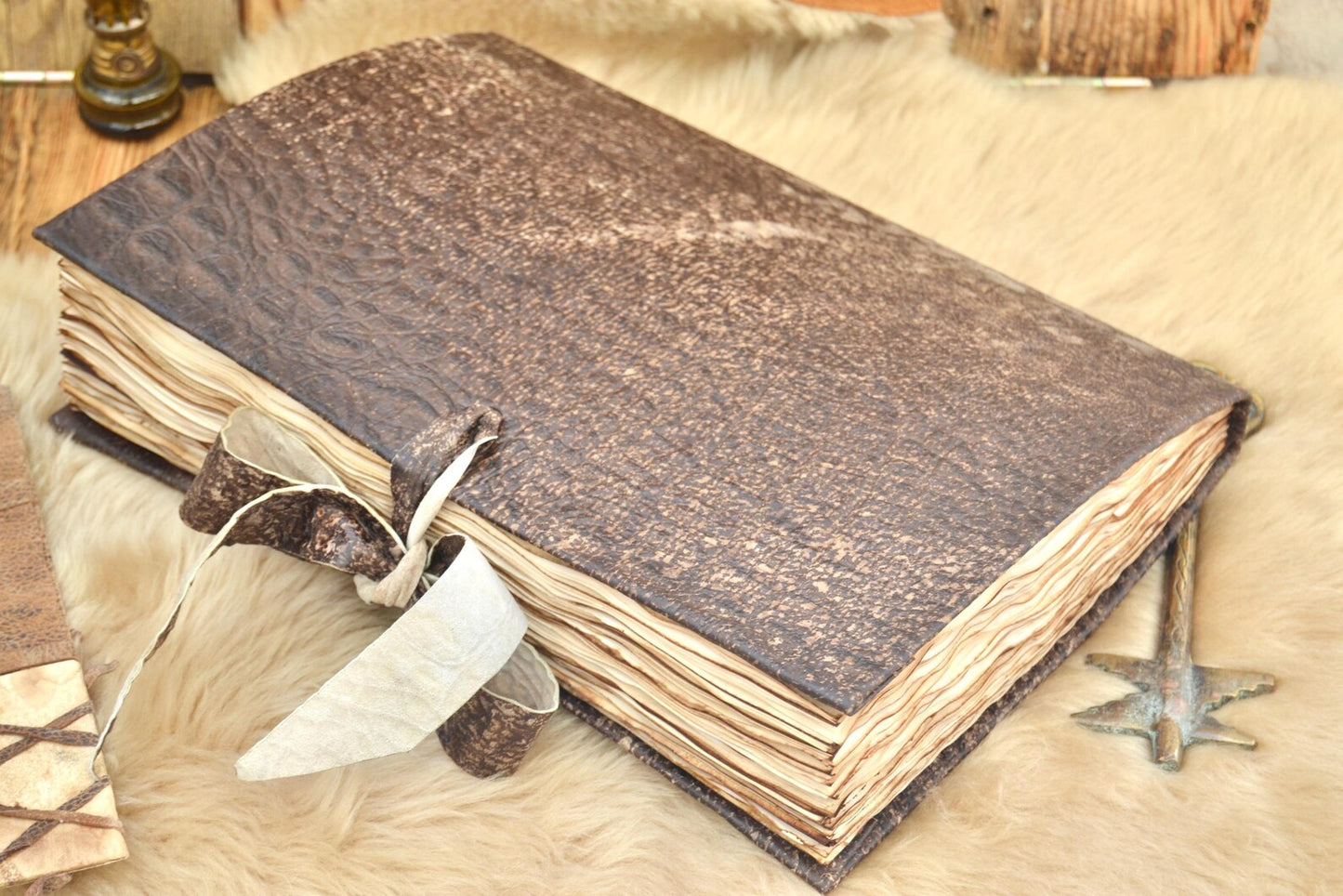 The Prastara Large Leather Bound Journal