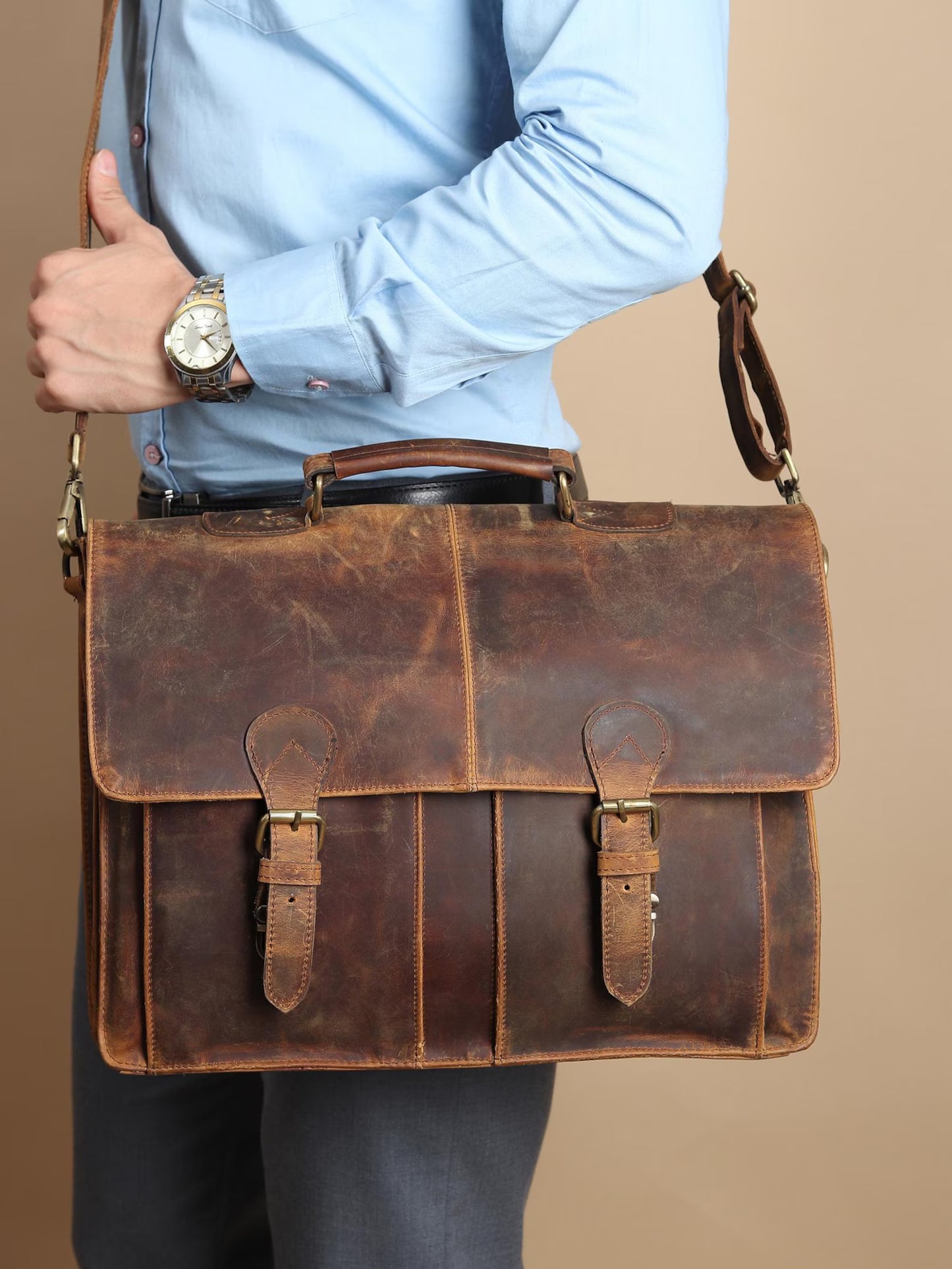 The Prastara Handmade Full-Grain Leather Laptop Bag