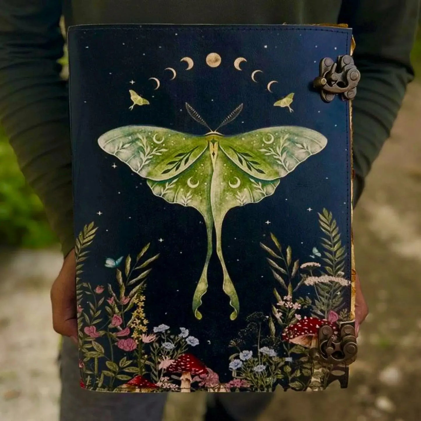The Prastara Leather Grimoire