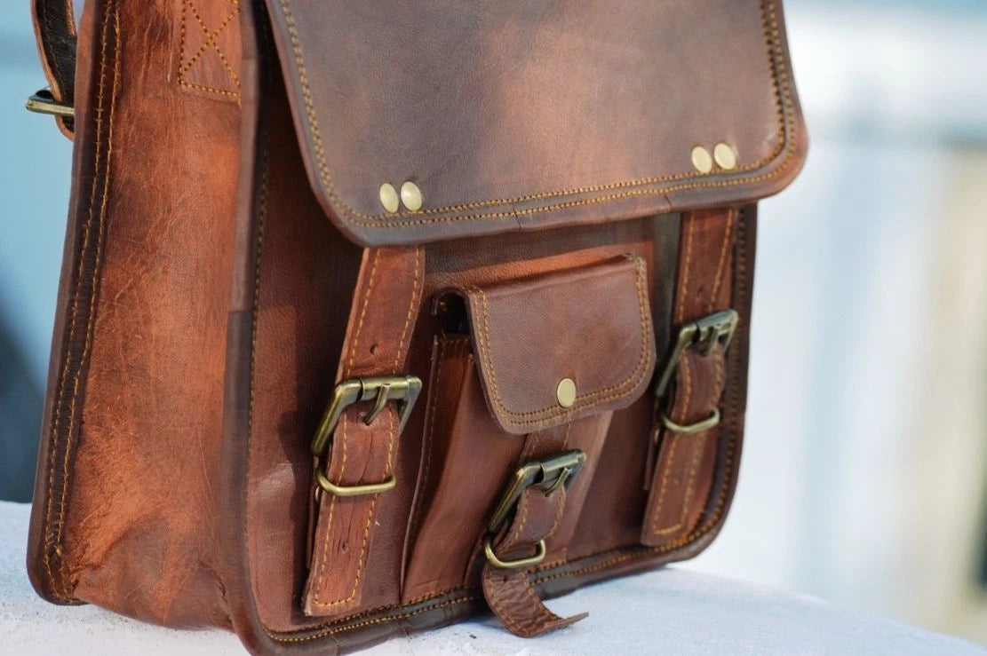 The Prastara 1 Side Pouch Brown Leather
