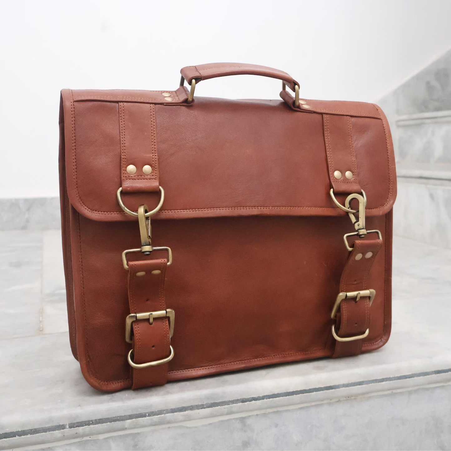 15" Leather Messenger Bag for Women Travel Laptop Crossbody Satchel Bag for Men School College Brown Handbag Best Graduation Christmas Gift