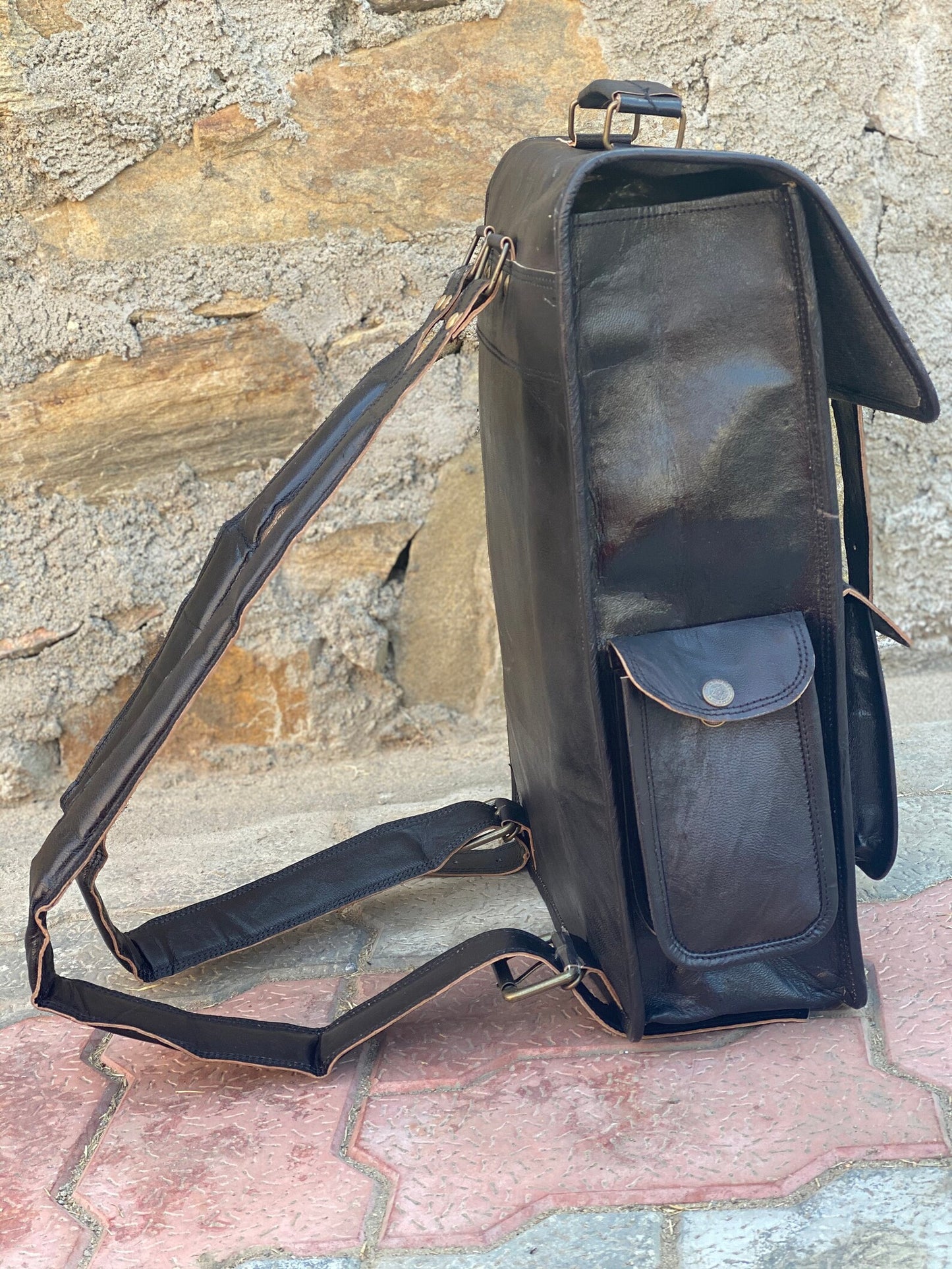The Prastara Leather Goat genuine leather Men's Backpack