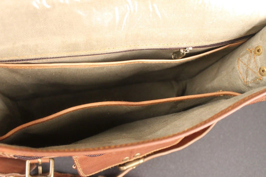The Prastara 1 Side Pouch Brown Leather